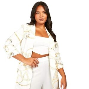 Boo Hoo size 18 White chain print jacket withj runched sleeves NWT